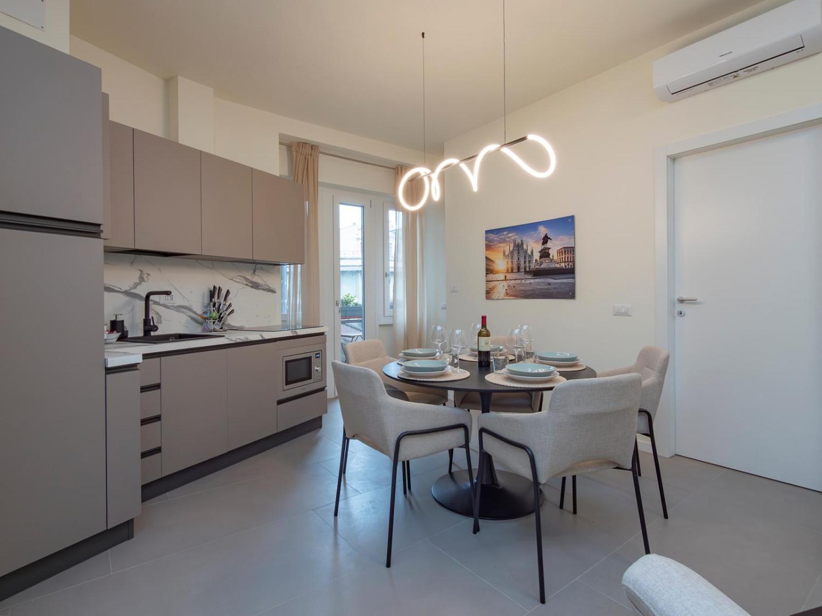 Spacious 2bdr With Balcony Arco-sempione Area, By Rentopolis Appartement