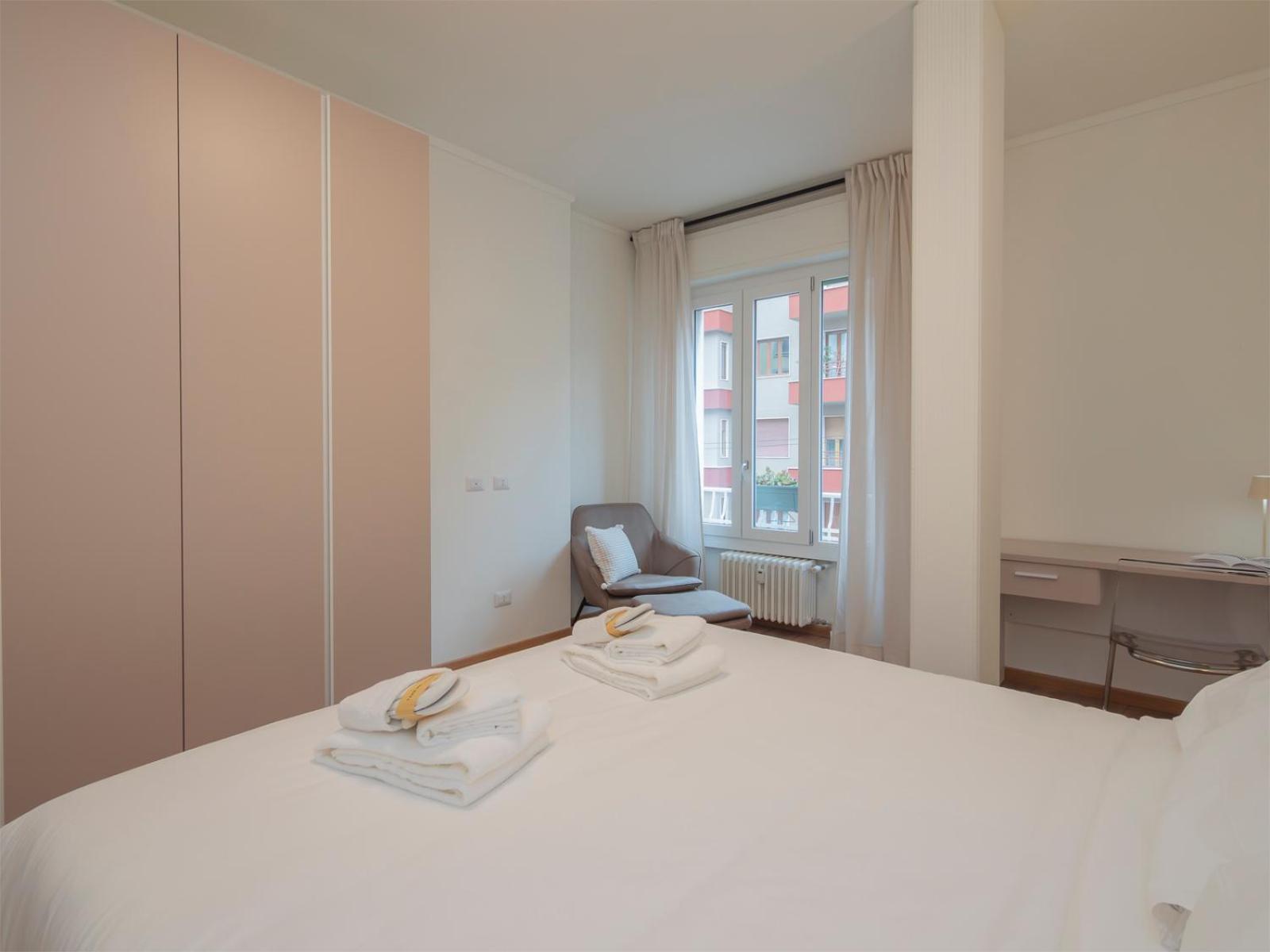 Spacious 2bdr With Balcony Arco-sempione Area, By Rentopolis *
