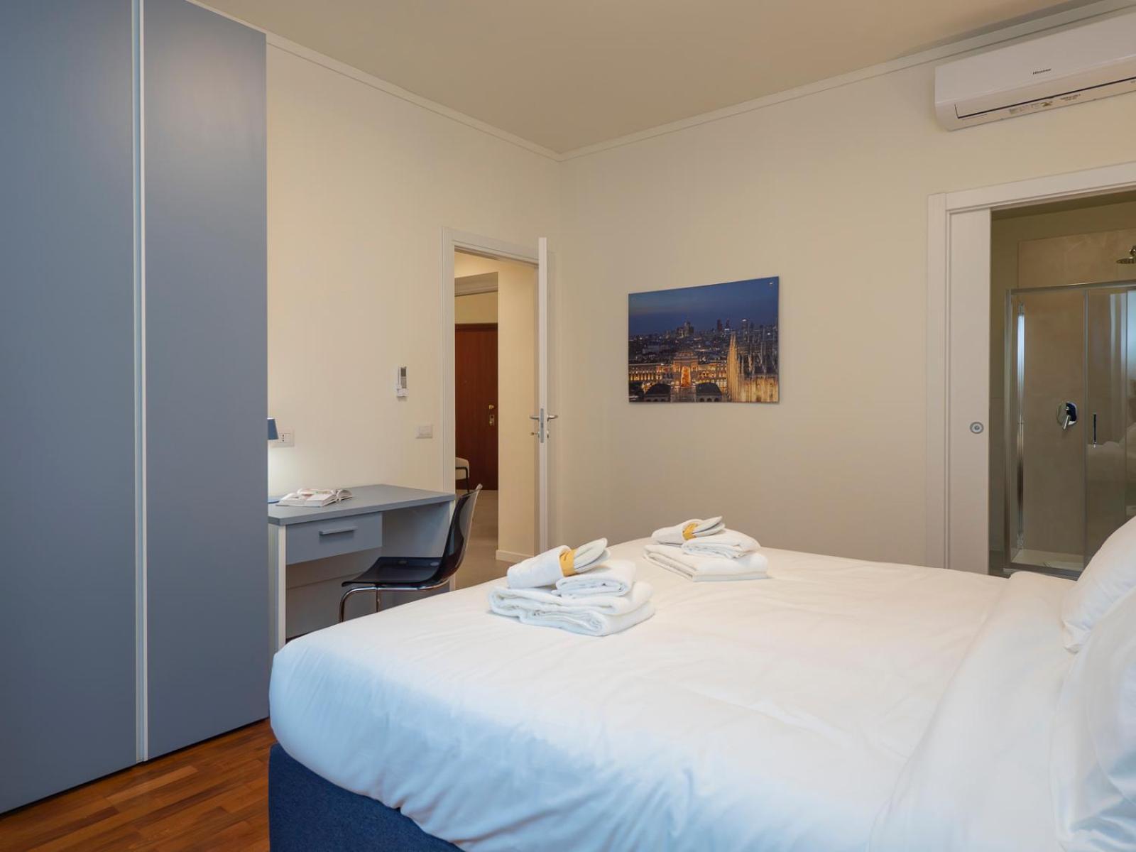 Spacious 2bdr With Balcony Arco-sempione Area, By Rentopolis Appartement *