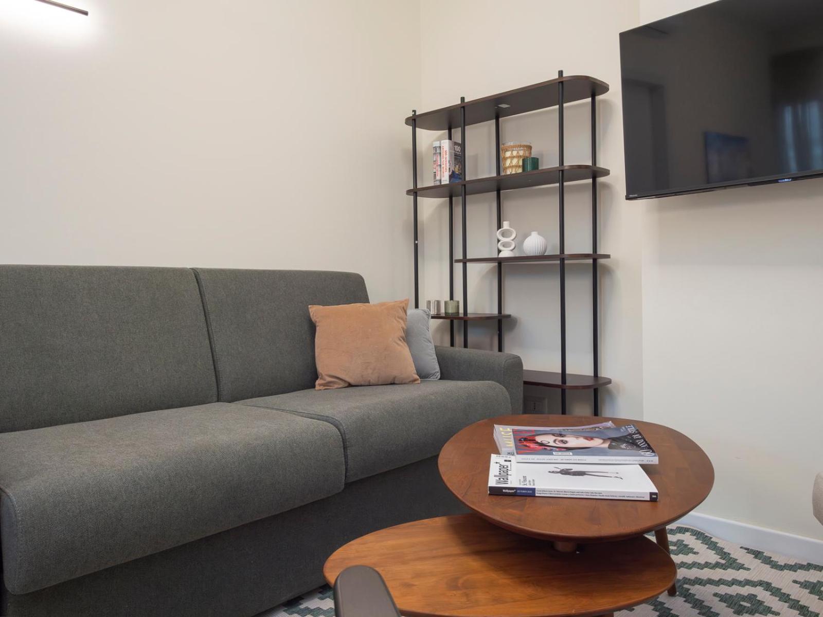 Spacious 2bdr With Balcony Arco-sempione Area, By Rentopolis