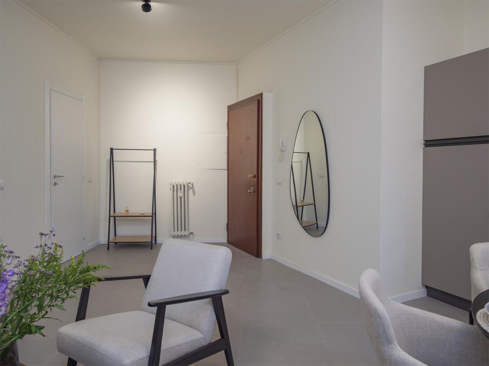 Spacious 2bdr With Balcony Arco-sempione Area, By Rentopolis Appartement *