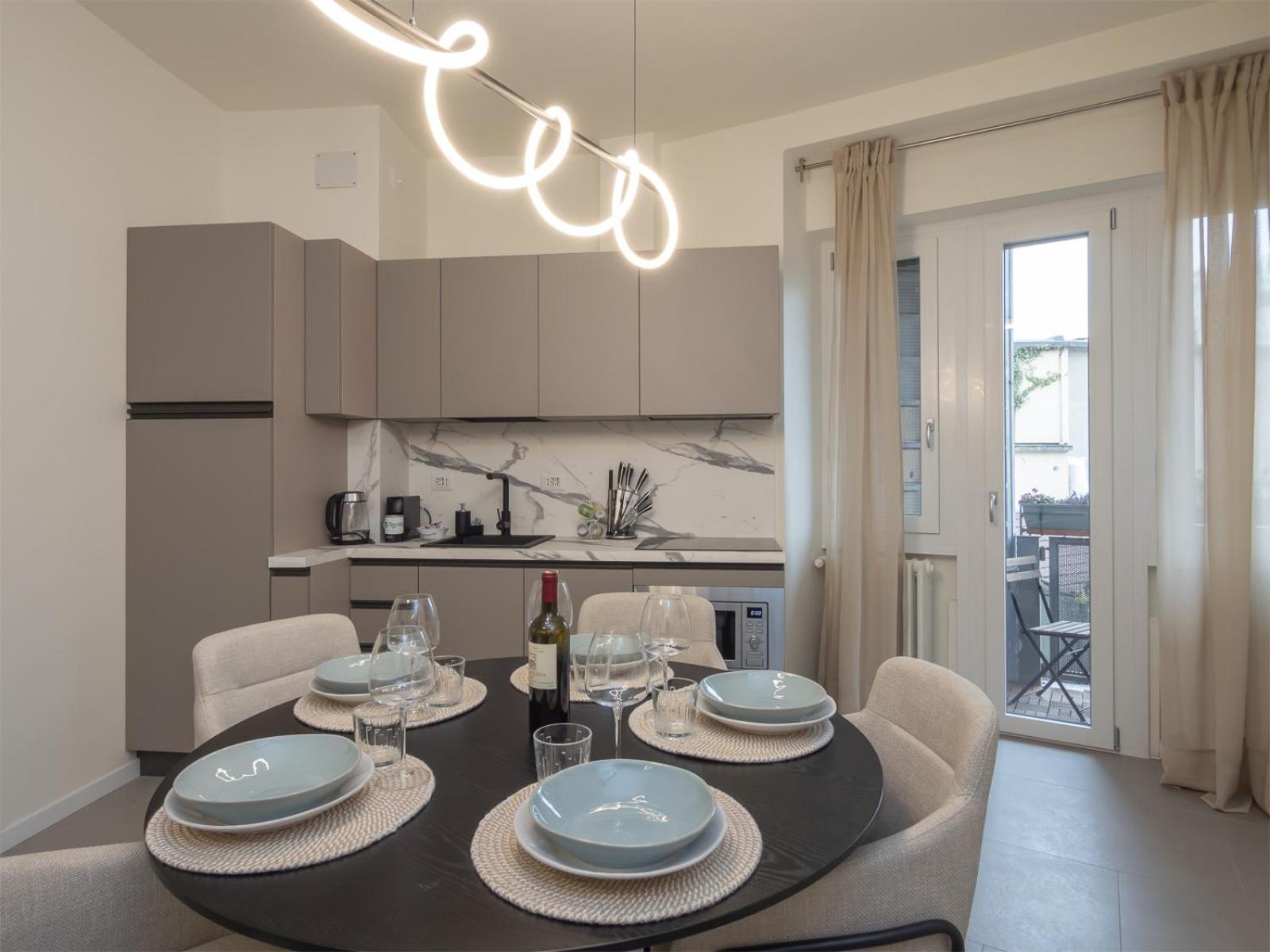 Spacious 2bdr With Balcony Arco-sempione Area, By Rentopolis Appartement