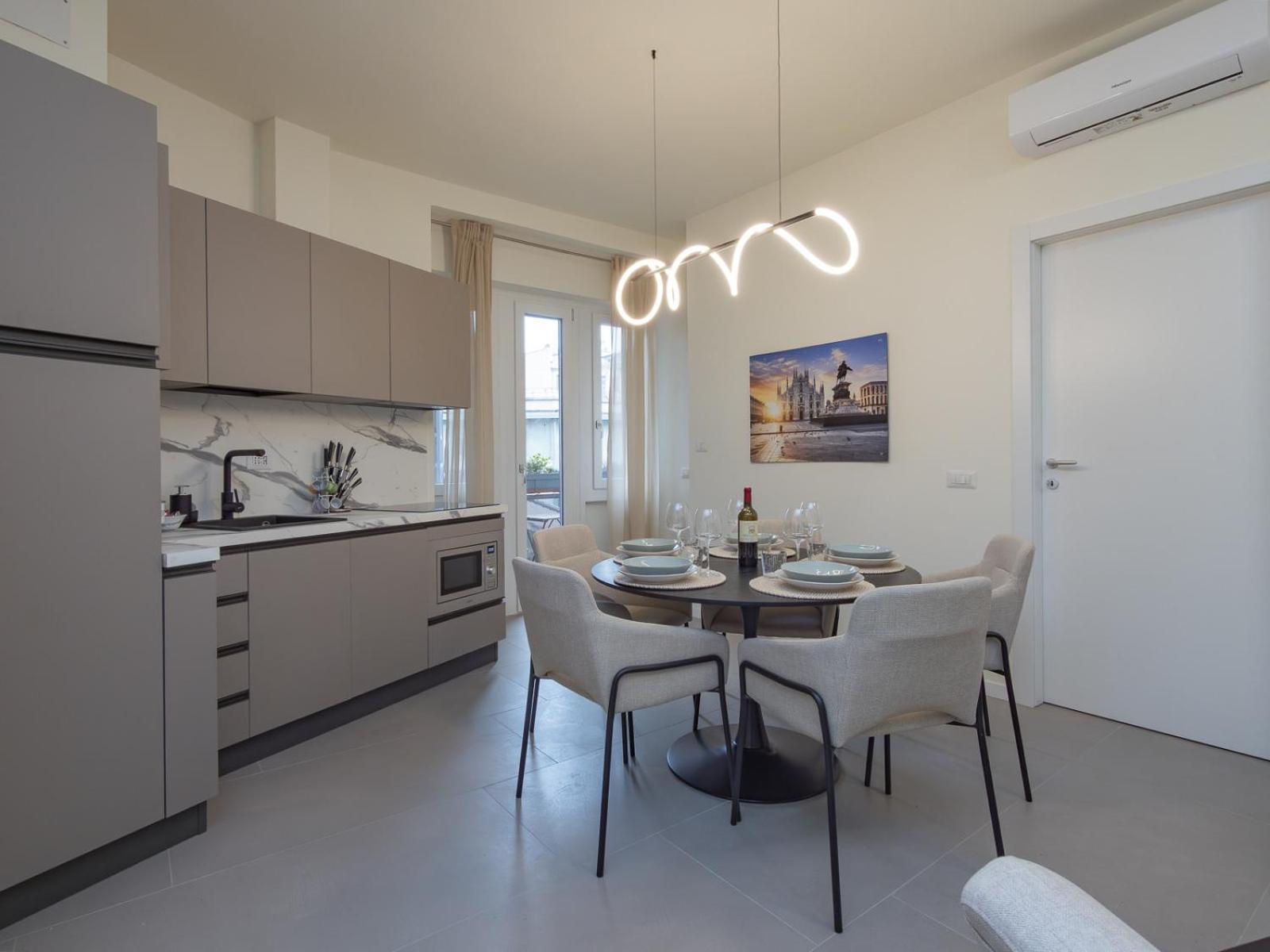 Spacious 2bdr With Balcony Arco-sempione Area, By Rentopolis Appartement